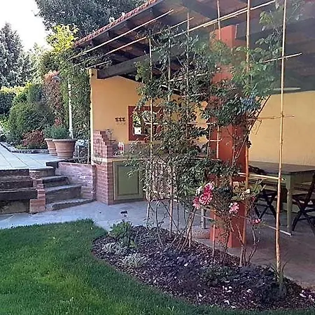 La Cascina Di Monia E Mario Nocleg ze śniadaniem