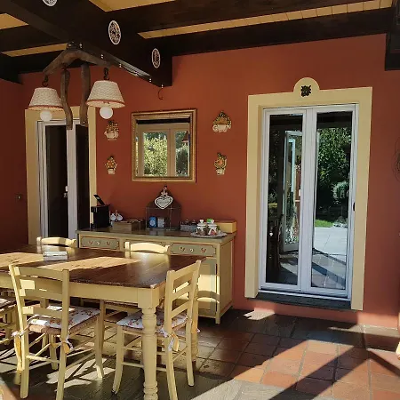 La Cascina Di Monia E Mario Bed & Breakfast