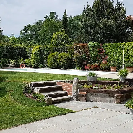 La Cascina Di Monia E Mario Bed & Breakfast